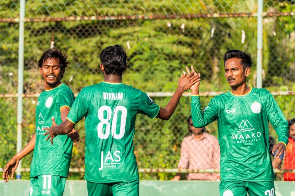 ކަމިން އަޕް ސެމީ ފައިނަލަށް، ލެއިޓް ވުލްފްއިން އުންމީދު އާކޮށްފި