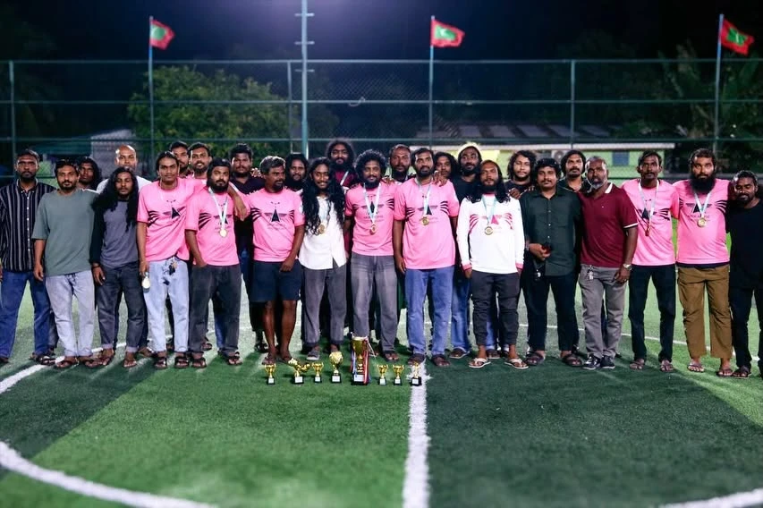 ތުލުސްދޫގައި ތަށި ބަހައްޓަން އެޕޮކަލިޕްސް އިން ނެރެނީ ވަރުގަދަ ދެ ޓީމް