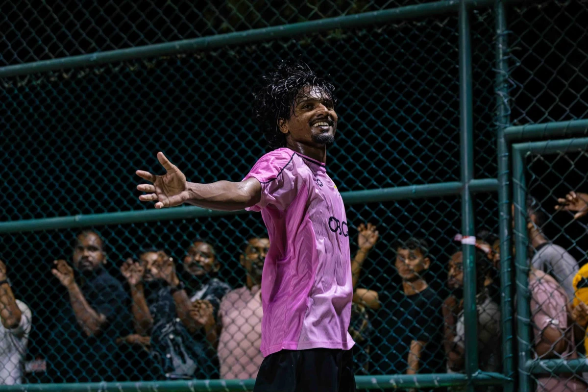 ޗެމްޕިއަން ބަލިކޮށް އެޕޮކަލިޕްސްގެ  ފެންވަރު ފުރަތަމަ މެޗުގައިވެސް ދައްކާލައިފި