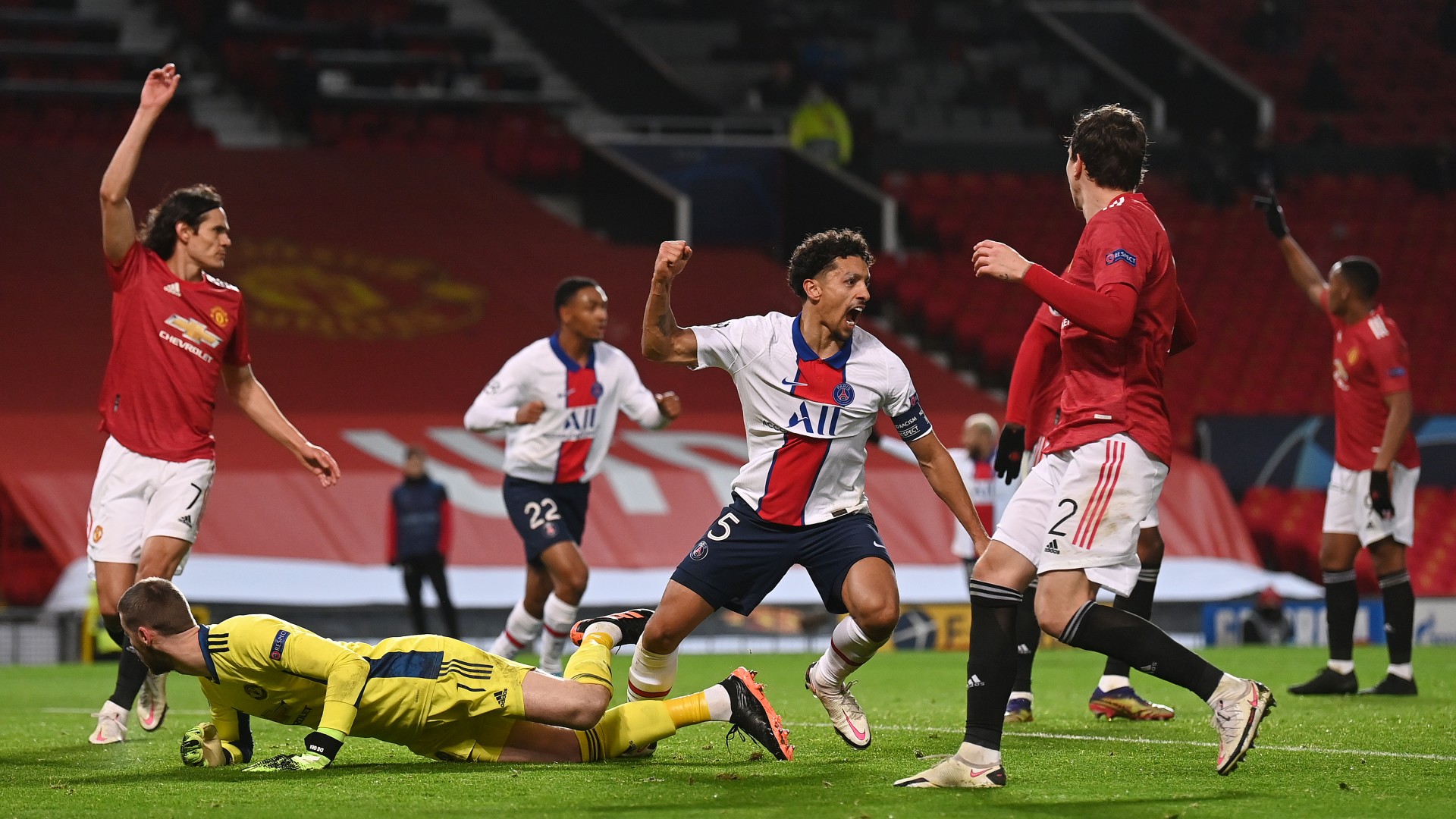 ރޮނާލްޑޯ އާއި މެސީގެ ކުރިމަތިލުމުން ގަދަ 16 ގެ ޝައުގުވެރިކަން އިތުރުވެއްޖެ