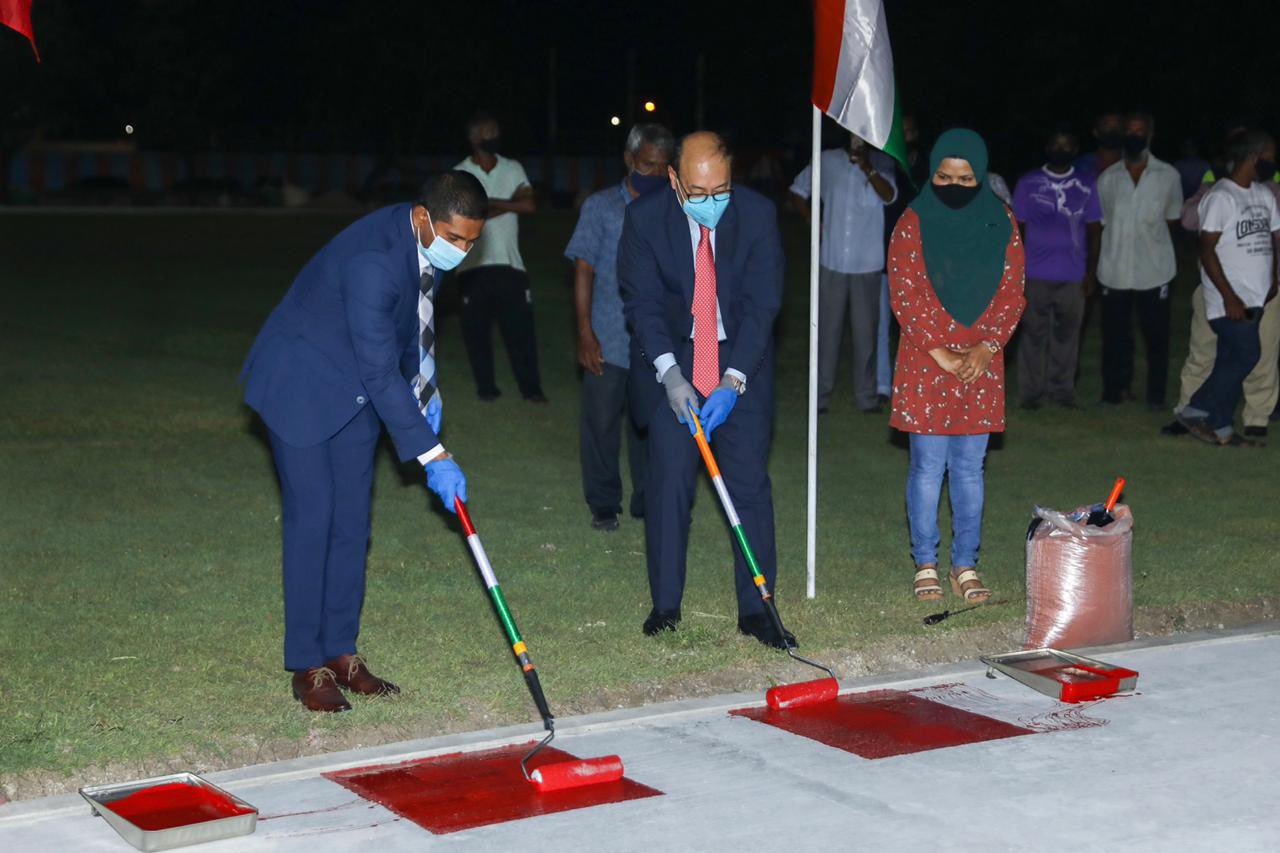 އެކުވެނި ޓްރެކްގައި ސިންތެޓިކް އެޅުމުގެ އަމަލީ މަސައްކަތް ފަށައިފި