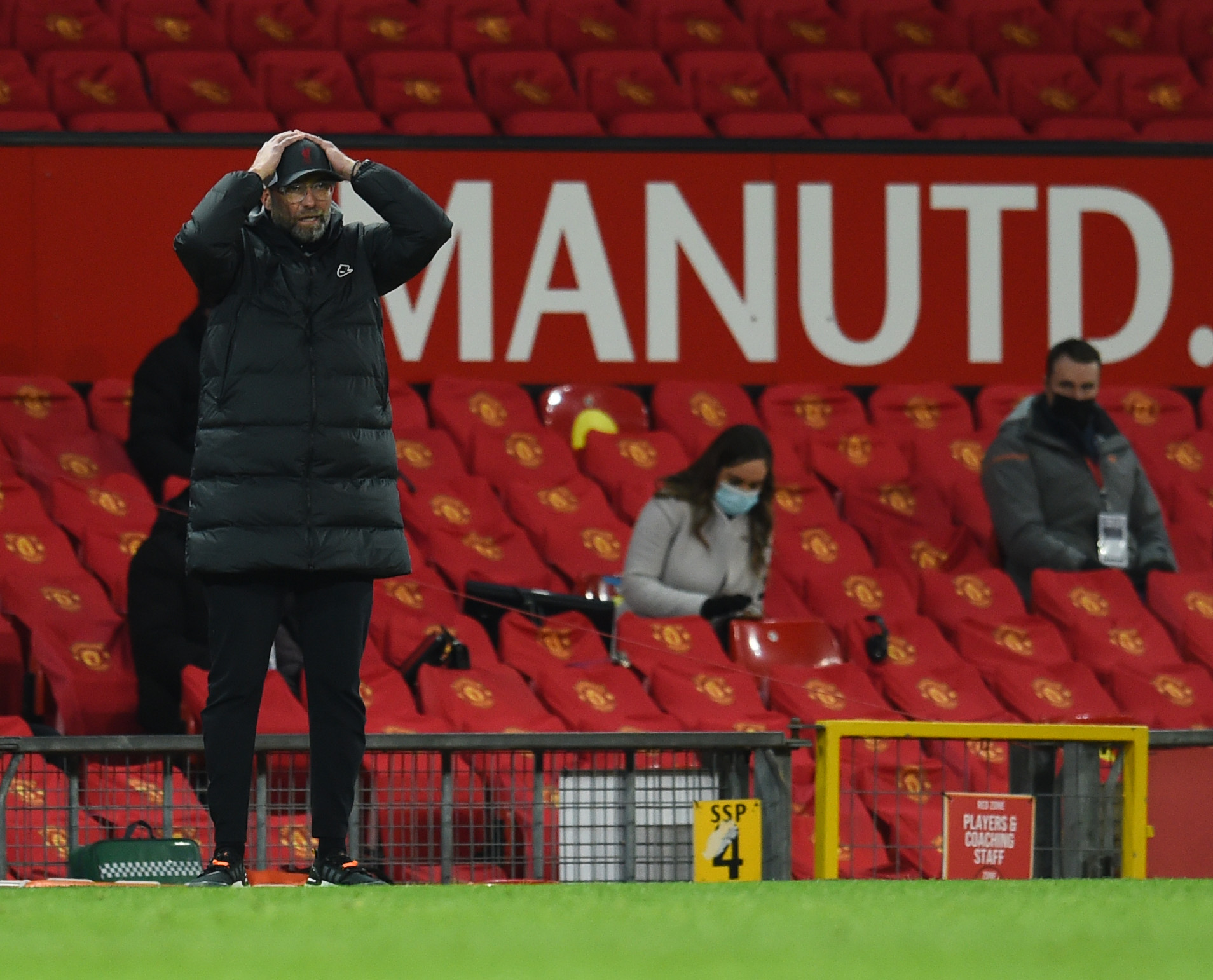 އަހަރެމެންނާ މެދު ނުވިސްނާ: ކްލޮޕް