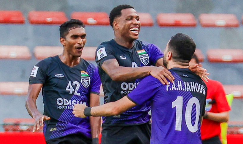 ފަހަތުން އަރައި އޮޑިޝާ އިން މާޒިޔާ ބަލިކޮށްފި