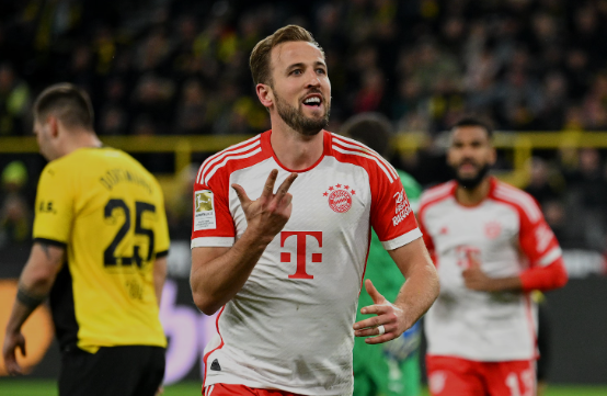 ކޭންގެ ހެޓްރިކާ އެކު ބަޔާނުން ޑޯޓްމަންޓް ބަލިކޮށްފި