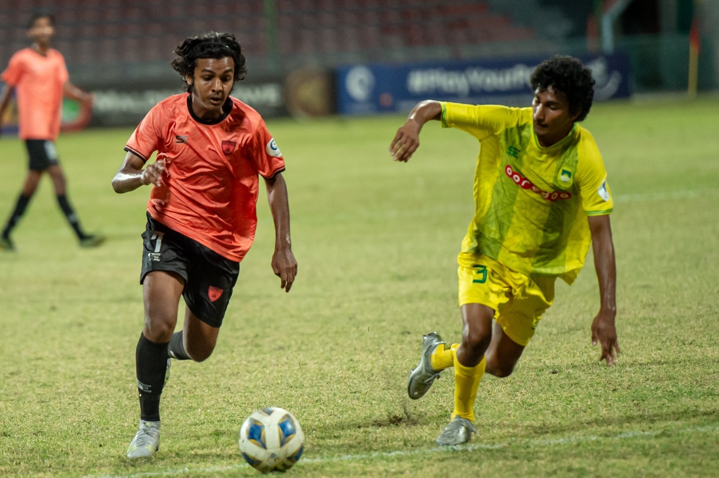 ޔޫތު ޗެމްޕިއަންޝިޕް: މާޒިޔާއާ އެއްވަރުކޮށް އީގަލްސް ސެމީ ފައިނަލާ ގާތަށް