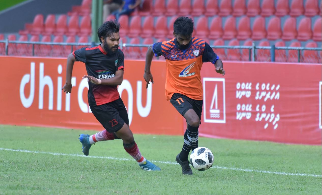 ރިޒޭގެ ހެޓްރިކާއެކު އީގަލްސް އިން ފޯކައިދޫ ބަލިކޮށްފި