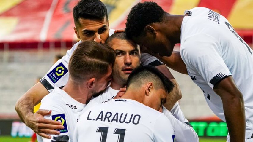 ލިލް އިން ޕީއެސްޖީގެ ރަސްކަން ނިމުމަކަށް ގެންނަނީ