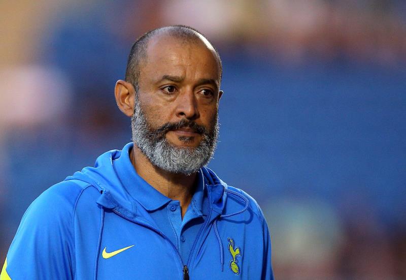 މާގިނައިން ބަލިވާން ފެށުމުން ޓޮޓެންހަމްގެ ކޯޗު ވަކިކޮށްފި